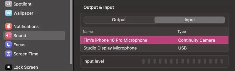 زیر بخش «Output & Input»، به تب «Input» بروید.نام آیفون نزدیک خود را که به‌عنوان نوع «Continuity Camera» نمایش داده شده، انتخاب کنید