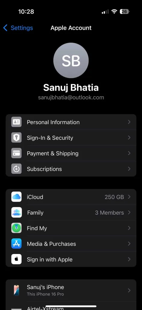 وارد Settings شوید و روی آیکون پروفایل خود در بالا ضربه بزنید.